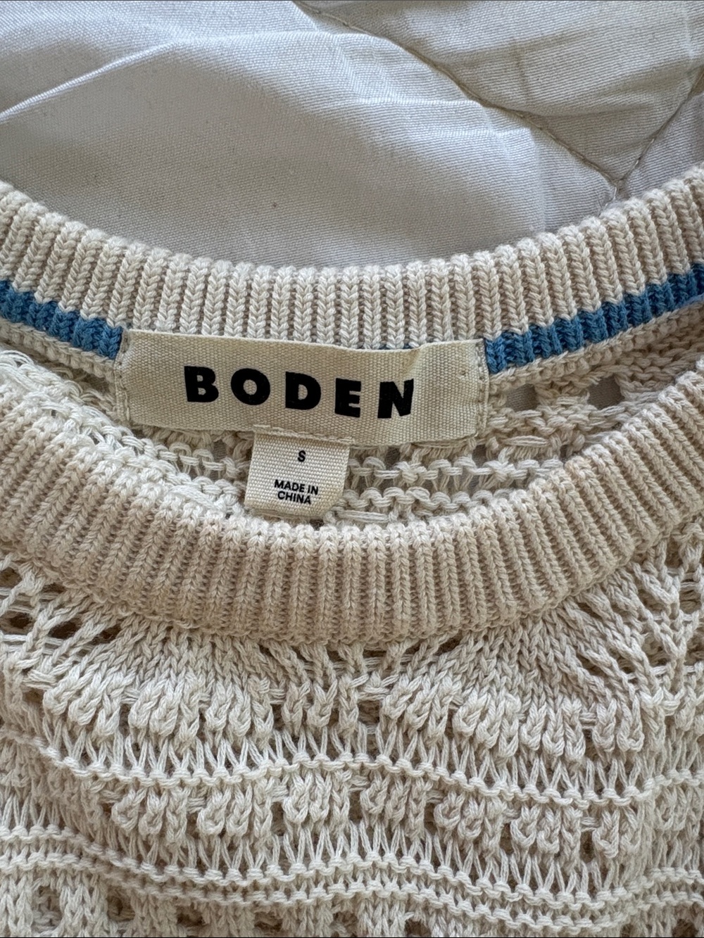 Boden crop crochet vest / sleeveless sweater - Picture 3 of 4